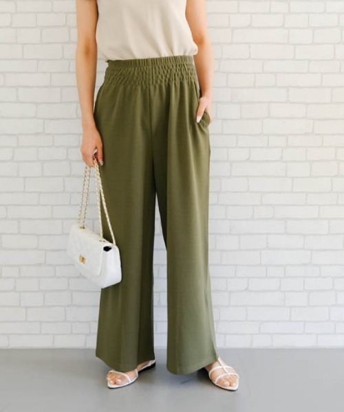 aquagarage（アクアガレージ）の「エンボス加工リラックスパンツ（その他パンツ・レディース・ブラック/カーキ/グレー/ベージュ/グリーン・S/L/LL/P/M）」の4枚目の写真