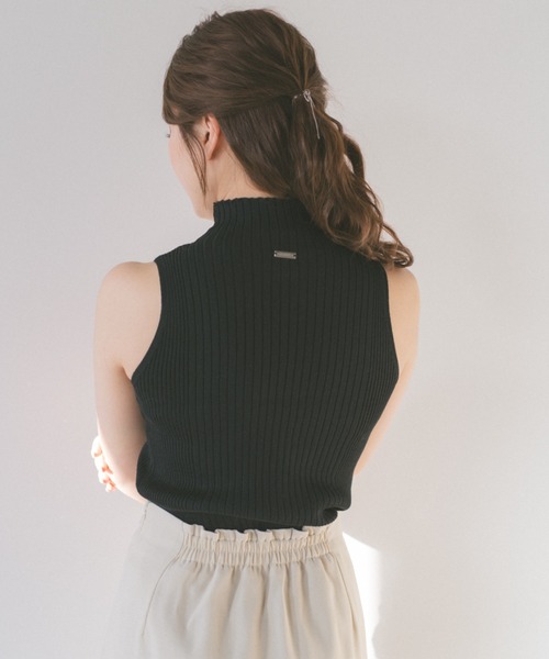 ECREL（エクレール）の「ハイネックノースリーブリブニット（ニット/セーター・レディース・ブラック/アイボリー・FREE）」の17枚目の写真