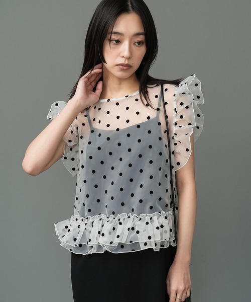 mili an deni（ミリアンデニ）の「ドットチュールトップス（シャツ/ブラウス・レディース・ブラック/グレー/アイボリー・M）」の2枚目の写真