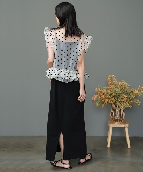 mili an deni（ミリアンデニ）の「ドットチュールトップス（シャツ/ブラウス・レディース・ブラック/グレー/アイボリー・M）」の5枚目の写真