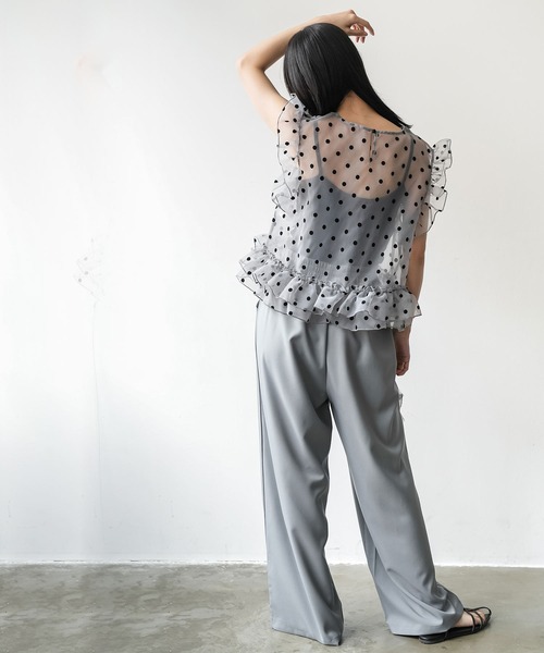 mili an deni（ミリアンデニ）の「ドットチュールトップス（シャツ/ブラウス・レディース・ブラック/グレー/アイボリー・M）」の13枚目の写真