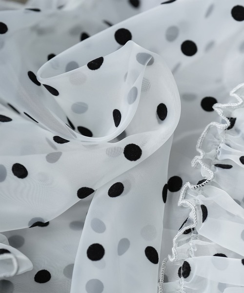 mili an deni（ミリアンデニ）の「ドットチュールトップス（シャツ/ブラウス・レディース・ブラック/グレー/アイボリー・M）」の14枚目の写真