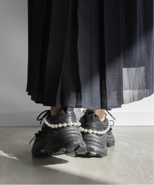 RANDA（ランダ）の「2WAY ミニリボンシアースニーカー（スニーカー・レディース・ブラック/ホワイト/グレー・M/S/LL/L）」の5枚目の写真