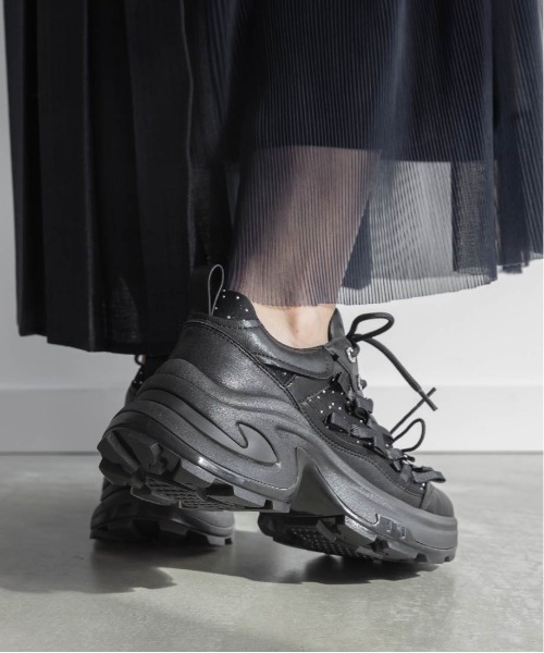 RANDA（ランダ）の「2WAY ミニリボンシアースニーカー（スニーカー・レディース・ブラック/ホワイト/グレー・M/S/LL/L）」の7枚目の写真