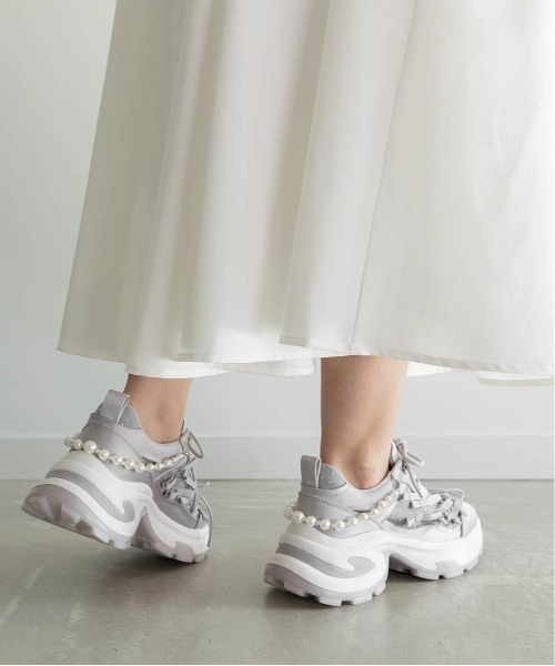 RANDA 2WAY ミニリボンシアースニーカー ホワイト LL セール】2WAY ミニリボンシアースニーカー（スニーカー）｜RANDA