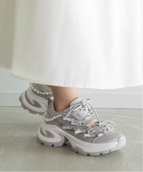 RANDA（ランダ）の「2WAY ミニリボンシアースニーカー（スニーカー・レディース・ブラック/ホワイト/グレー・M/S/LL/L）」の14枚目の写真