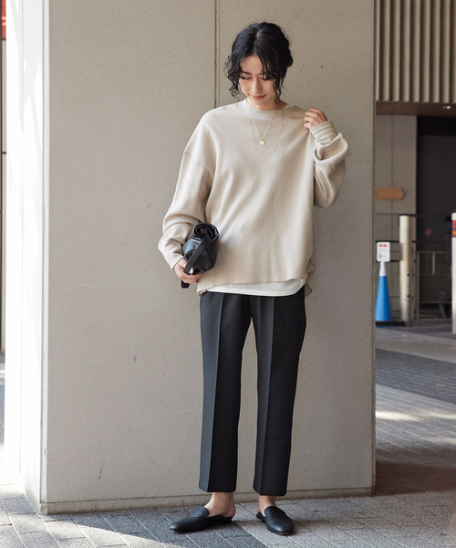 AP STUDIO(エーピーストゥディオ)の「クロップドスリムパンツ(スラックス・レディース・ブラック・36/38/40)」の16枚目の写真