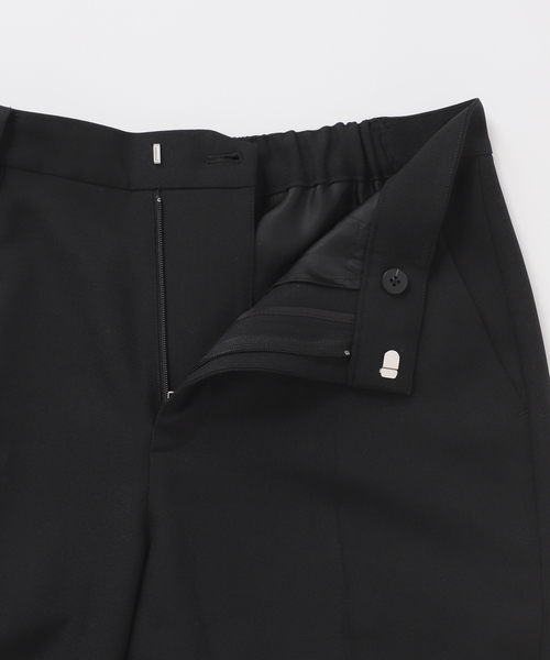 AP STUDIO(エーピーストゥディオ)の「クロップドスリムパンツ(スラックス・レディース・ブラック・36/38/40)」の4枚目の写真