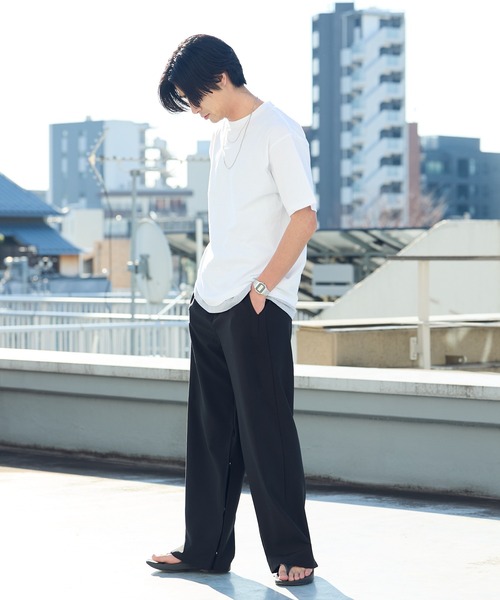 United Athle（ユナイテッドアスレ）の「【United Athle】ミディアムウエイト 4.7オンス レギュラーフィット 半袖 Tシャツ メンズ オーバーサイズ シンプル カラバリ豊富 2026年春夏（Tシャツ/カットソー・メンズ・ホワイト/サンドベージュ/ライトブルー/ブラック/スミクロ/アッシュ/イエロー/ネイビー/スモーキーグリーン系・S/XL/L/M/XS）」の13枚目の写真