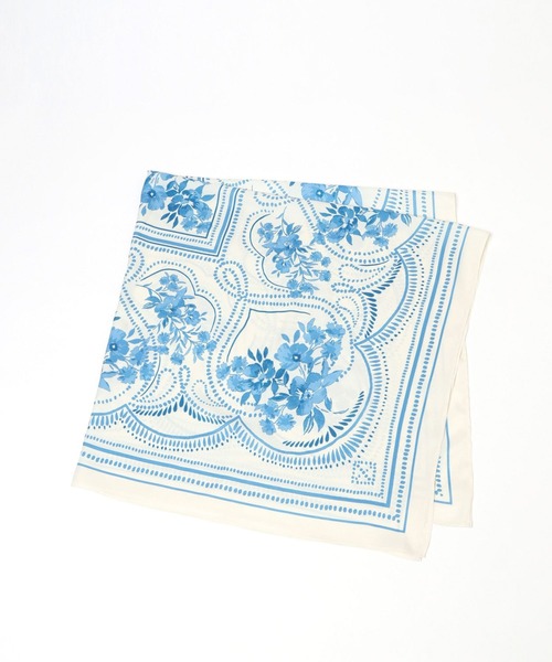 Andemiu（アンデミュウ）の「フラワーガラスカーフ322612（バンダナ/スカーフ・レディース・ライトブルー/アイボリー/ネイビー・FREE）」の4枚目の写真