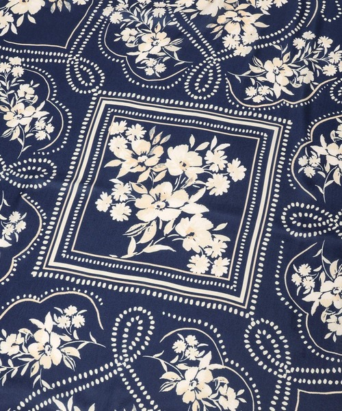 Andemiu（アンデミュウ）の「フラワーガラスカーフ322612（バンダナ/スカーフ・レディース・ライトブルー/アイボリー/ネイビー・FREE）」の11枚目の写真