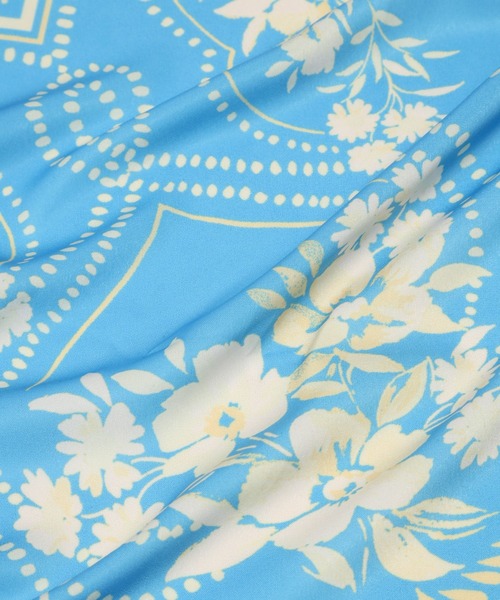 Andemiu（アンデミュウ）の「フラワーガラスカーフ322612（バンダナ/スカーフ・レディース・ライトブルー/アイボリー/ネイビー・FREE）」の14枚目の写真