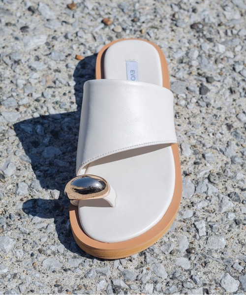 EVOL（イーボル）の「S-LLサイズ展開【ふかふか・柔らかい】リングフラットトングサンダル IY5751（サンダル・レディース・ブラウン/ホワイト/ブラック・S/M/L/LL）」の19枚目の写真