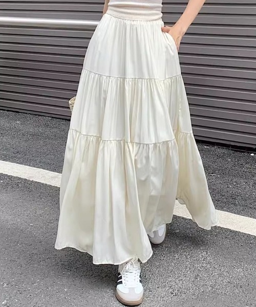 SPIGA(スピーガ)の「ティアードロングスカート(スカート・レディース・ホワイト/ブラック/ベージュ・FREE)」の3枚目の写真