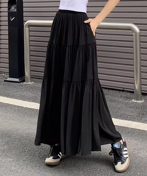 SPIGA(スピーガ)の「ティアードロングスカート(スカート・レディース・ホワイト/ブラック/ベージュ・FREE)」の2枚目の写真