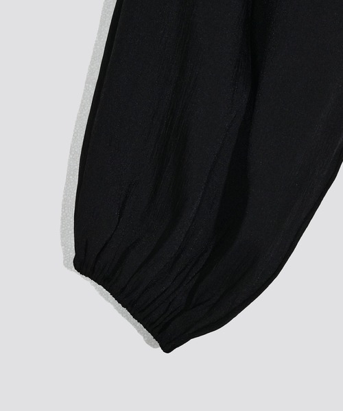 kiehtova（キエトヴァ）の「【kiehtova】SHEER VOLUMESLEEVE BLOUSE/シアー ボリュームスリーブ ブラウス KTWR28（シャツ/ブラウス・レディース・ブラック/アイボリー・FREE）」の12枚目の写真