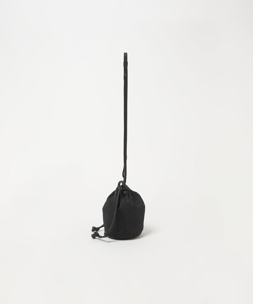 BEAUTY&YOUTH UNITED ARROWS(ビューティーアンドユースユナイテッドアローズ)の「ソフト メッシュ パース(ショルダーバッグ・メンズ・ブラック・FREE)」の2枚目の写真