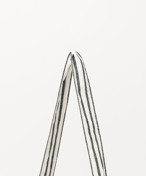 beej（ビージ）の「【別注】＜beej＞ストライプ ショルダー バッグ / キッズ（ショルダーバッグ・キッズ・ライラック/ブラック・FREE）」の4枚目の写真