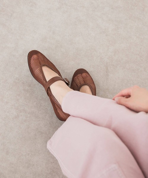 VELETTO（ベレット）の「『別注』VELETTO×DOORS　メッシュストラップシューズ（バレエシューズ・レディース・ブラック/ブラウン・36/37/38）」の4枚目の写真