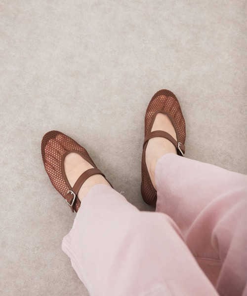 VELETTO（ベレット）の「『別注』VELETTO×DOORS　メッシュストラップシューズ（バレエシューズ・レディース・ブラック/ブラウン・36/37/38）」の5枚目の写真