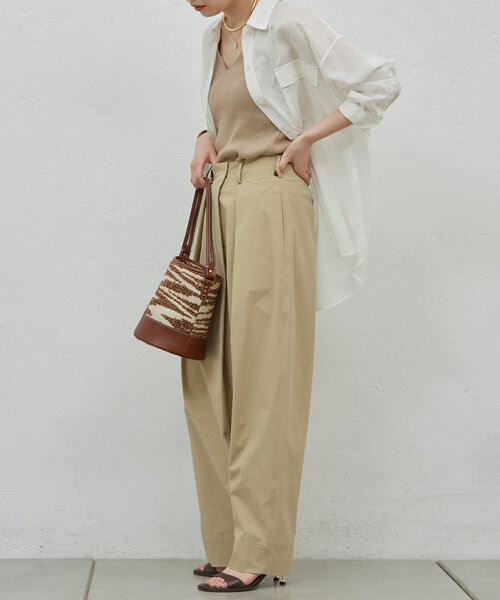 GALLARDAGALANTE（ガリャルダガランテ）の「ローンシャツ（シャツ/ブラウス・レディース・サックスブルー/ベージュ/ホワイト/チャコールグレー/オレンジ/ブラック・FREE）」の11枚目の写真