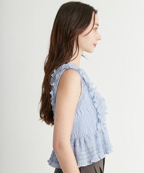 CELFORD（セルフォード）の「シャーリングフリルブラウス（シャツ/ブラウス・レディース・オフホワイト/ブラック/サックスブルー・36/38）」の6枚目の写真