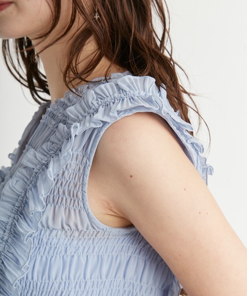 CELFORD（セルフォード）の「シャーリングフリルブラウス（シャツ/ブラウス・レディース・オフホワイト/ブラック/サックスブルー・36/38）」の10枚目の写真