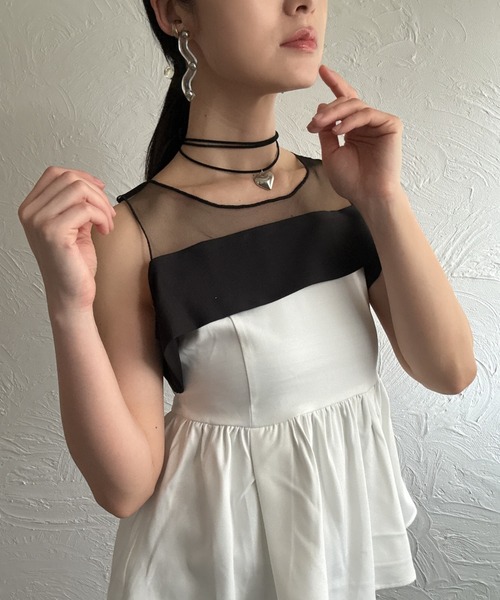 deux amour(ドゥーザムール)の「胸元チュール配色トップス(Tシャツ/カットソー・レディース・ブラック/ホワイト・FREE)」の4枚目の写真