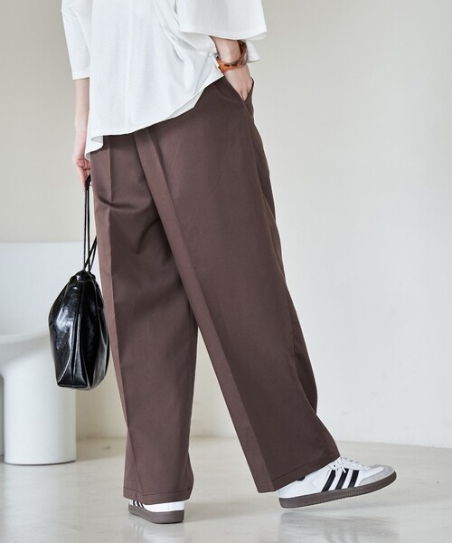 coen（コーエン）の「【接触冷感】イージービューティワイドパンツ（WEB限定サイズ）（スラックス・レディース・ブラック/ブラウン/コバルトブルー・S/M/L/XL）」の13枚目の写真