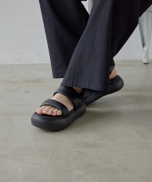 マユ WEB限定/サイズ展開23、24、25cm/厚底》【PUMA(プーマ