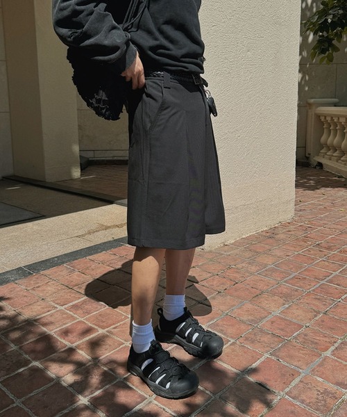 ASCLO（エジュクロ）の「ASCLO／バミューダスラックスハーフパンツ（スラックス・メンズ・ブラック/グレー・FREE）」の20枚目の写真