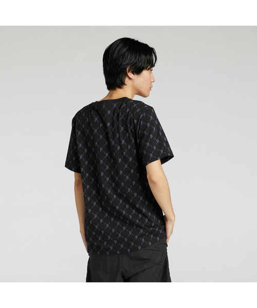 PUMA（プーマ）の「PUMA プーマ メンズ ESS メタリック AOP 半袖 Tシャツ（Tシャツ/カットソー・メンズ・ホワイト/ブラック・SMALL/MEDIUM/XX-LARGE/X-LARGE/LARGE）」の3枚目の写真