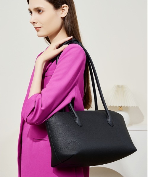 NiiNa(ニーナ)の「【 NiiNa / ニーナ 】高品質牛革 2way ロングショルダー 本革スクエアボストンバッグ(ボストンバッグ・レディース・ブラック/グレイッシュベージュ・FREE)」の19枚目の写真