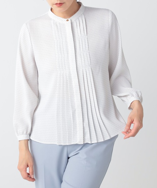 GALLORIA（ギャローリア）の「オフィススタイルにおすすめ　タックプリーツブラウス（シャツ/ブラウス・レディース・ライトベージュ/ホワイト/ライトグレー・LL/S/M/L）」の3枚目の写真