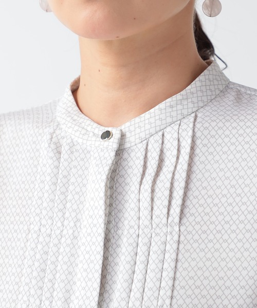 GALLORIA（ギャローリア）の「オフィススタイルにおすすめ　タックプリーツブラウス（シャツ/ブラウス・レディース・ライトベージュ/ホワイト/ライトグレー・LL/S/M/L）」の9枚目の写真