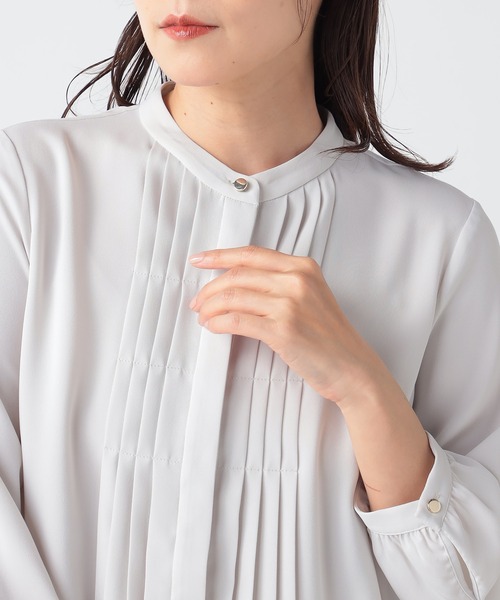 GALLORIA（ギャローリア）の「オフィススタイルにおすすめ　タックプリーツブラウス（シャツ/ブラウス・レディース・ライトベージュ/ホワイト/ライトグレー・LL/S/M/L）」の15枚目の写真