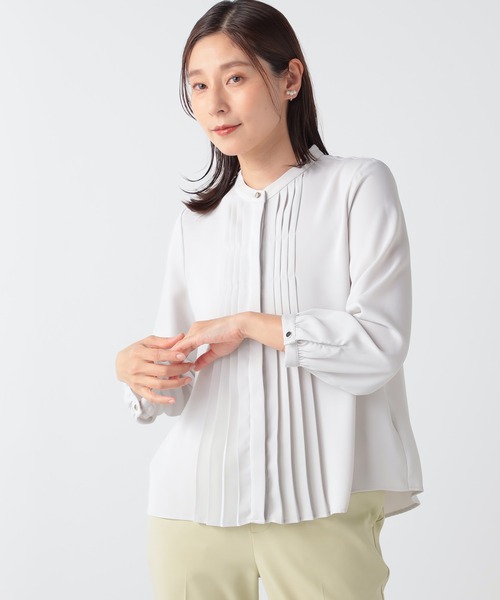 GALLORIA（ギャローリア）の「オフィススタイルにおすすめ　タックプリーツブラウス（シャツ/ブラウス・レディース・ライトベージュ/ホワイト/ライトグレー・LL/S/M/L）」の13枚目の写真