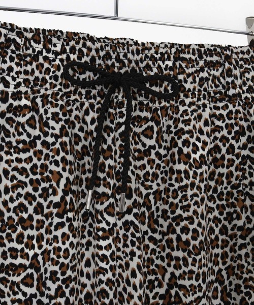 CAMBIO(カンビオ)の「mp13676-レオパードイージータックパンツ(その他パンツ・メンズ・ブラック/ベージュ/ホワイト・XL/L/M)」の10枚目の写真