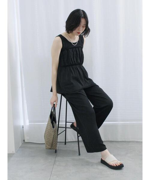 Samansa Mos2 blue(サマンサモスモスブルー)の「【接触冷感】キャミビスチェ(シャツ/ブラウス・レディース・カーキ/ブラック/チャコールグレー/ベージュ・F)」の18枚目の写真