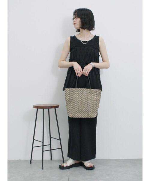 Samansa Mos2 blue(サマンサモスモスブルー)の「【接触冷感】キャミビスチェ(シャツ/ブラウス・レディース・カーキ/ブラック/チャコールグレー/ベージュ・F)」の14枚目の写真