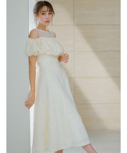 dazzlin(ダズリン)の「ジャカードバルーンスリーブドレス(ドレス・レディース・オフホワイト/ブルー/グリーン・SMALL/MEDIUM)」の6枚目の写真