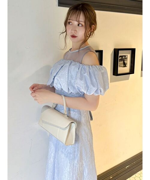 dazzlin(ダズリン)の「ジャカードバルーンスリーブドレス(ドレス・レディース・オフホワイト/ブルー/グリーン・SMALL/MEDIUM)」の16枚目の写真