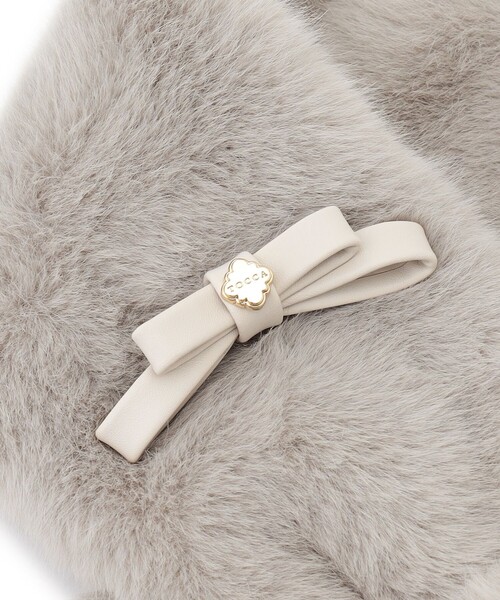TOCCA(トッカ)の「BOW RIBBON FURTIPPET ティペット(マフラー・レディース・ベージュ系/ライトグレー系・F)」の14枚目の写真