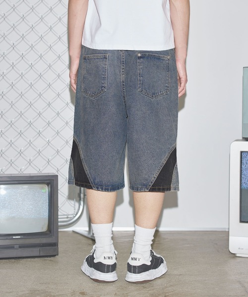 Bershka☆フリンジ付きバギーデニムバミューダショーツ ☆ドイツ発*BERSHKA*新作*FADEスーパーバギーデニム/WU