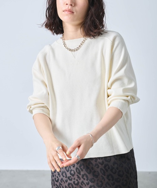 kha:ki（カーキ）の「「KHA:KI / カーキ」HONEYCOMB 8th SLEEVE TOP（Tシャツ/カットソー・レディース・オフホワイト/ブラック/ブラウン・1）」の2枚目の写真