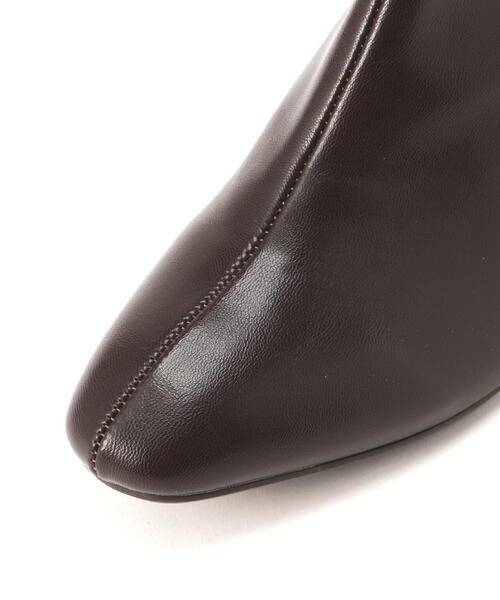 NATURAL BEAUTY BASIC（ナチュラルビューティーベーシック）の「◇【Oggi掲載】ストレッチショートブーツ（ブーツ・レディース・ブラウン/ダークブラウン/ブラック・22.5cm/23.5cm/24.0cm/24.5cm）」の8枚目の写真