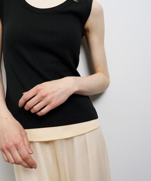 LANVIN en Bleu（ランバンオンブルー）の「レイヤードタンクトップ（Tシャツ/カットソー・レディース・ブラウン/チャコールグレー/ブラック・38）」の17枚目の写真