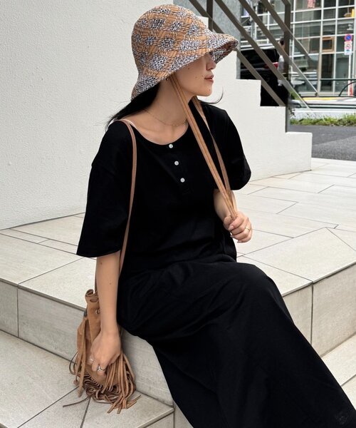 CIAOPANIC TYPY(チャオパニックティピー)の「前後2wayヘンリーネックカットワンピース/接触冷感(ワンピース・レディース・キャメル/グレー系その他/ブラック・ONE SIZE)」の4枚目の写真