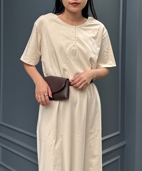 CIAOPANIC TYPY(チャオパニックティピー)の「前後2wayヘンリーネックカットワンピース/接触冷感(ワンピース・レディース・キャメル/グレー系その他/ブラック・ONE SIZE)」の9枚目の写真