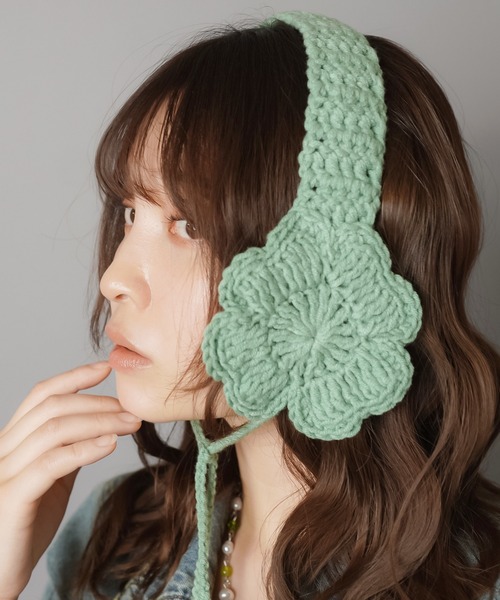 SPINNS（スピンズ）の「ニットイヤーマフ/イヤマフ/クローバー/NEO森ガール（イヤーマフ・レディース・グリーン・ONESIZE）」の3枚目の写真